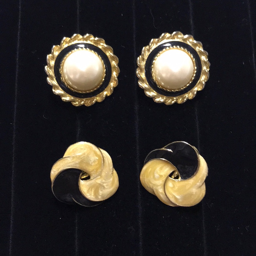 Vintage Clip On Earrings